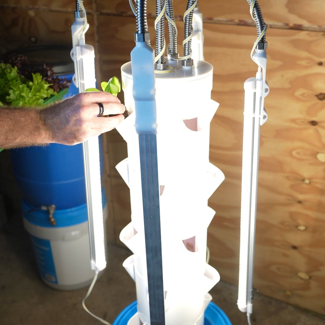 Modular Hydroponic Tower - Top Light Mount with 4 x 1/2 Inch Male BSP Threads and Light Mounts